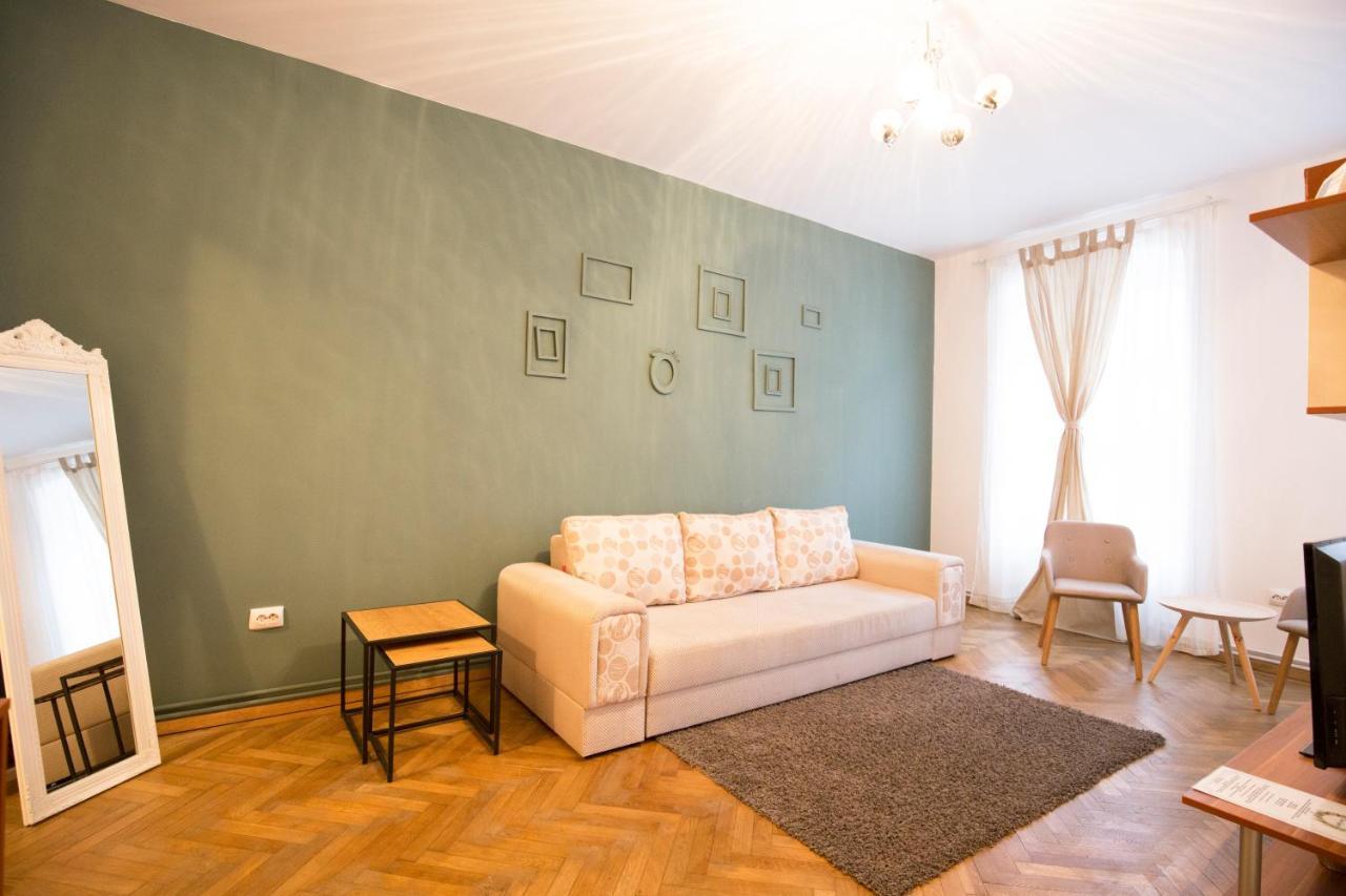 Sunny Old Town Apartment Брашов Экстерьер фото